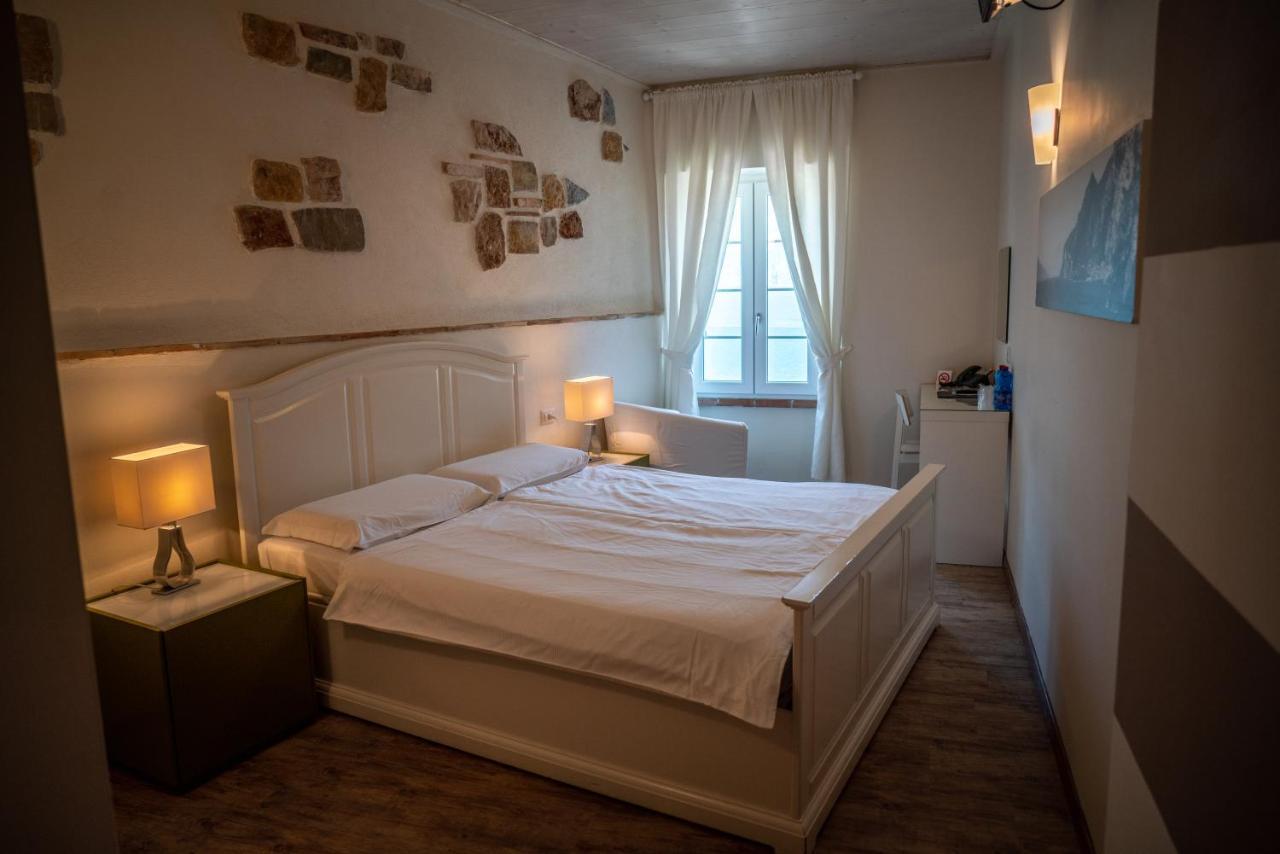Garni Gianmartin Hotel Limone sul Garda Luaran gambar