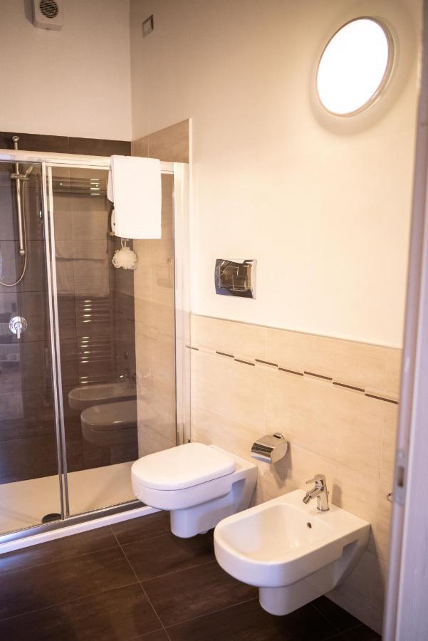 Garni Gianmartin Hotel Limone sul Garda Luaran gambar